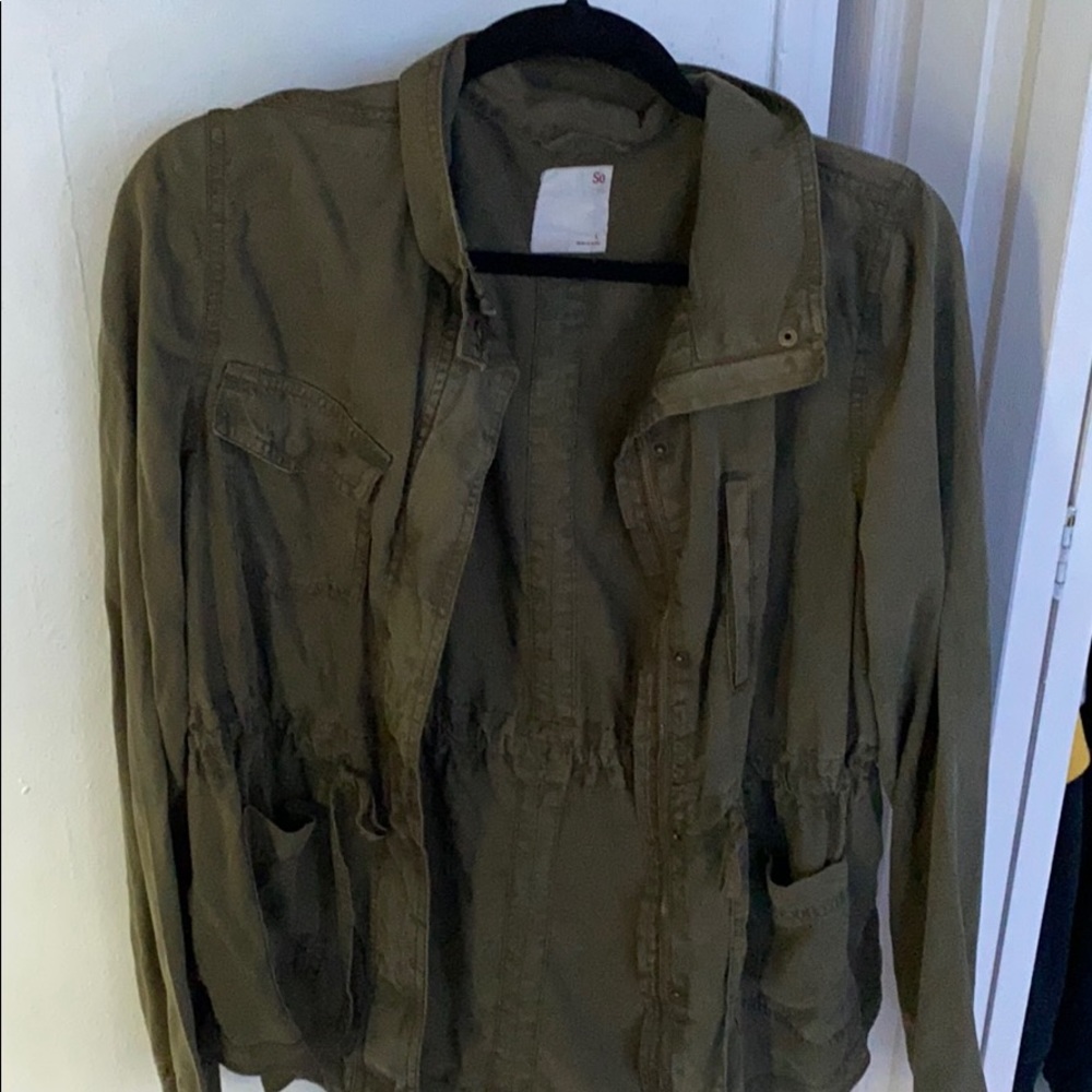 basic green army jacket size: L